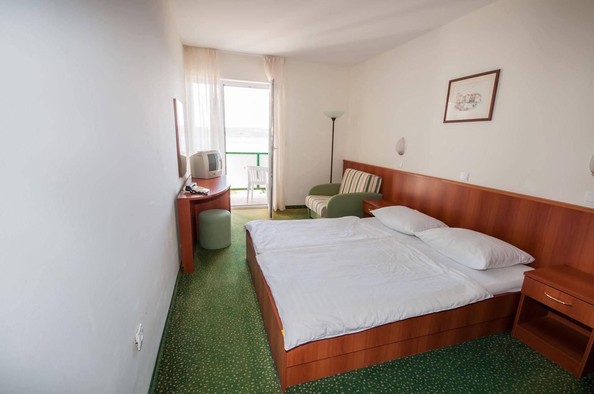Hotel Lavanda Božava Extérieur photo